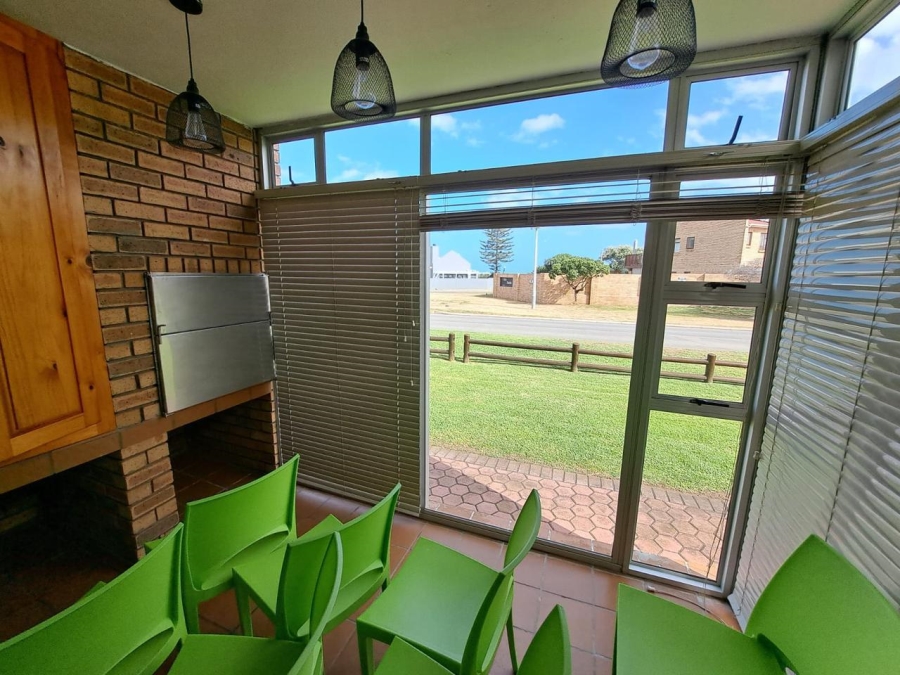 To Let 2 Bedroom Property for Rent in Hartenbos Central Western Cape